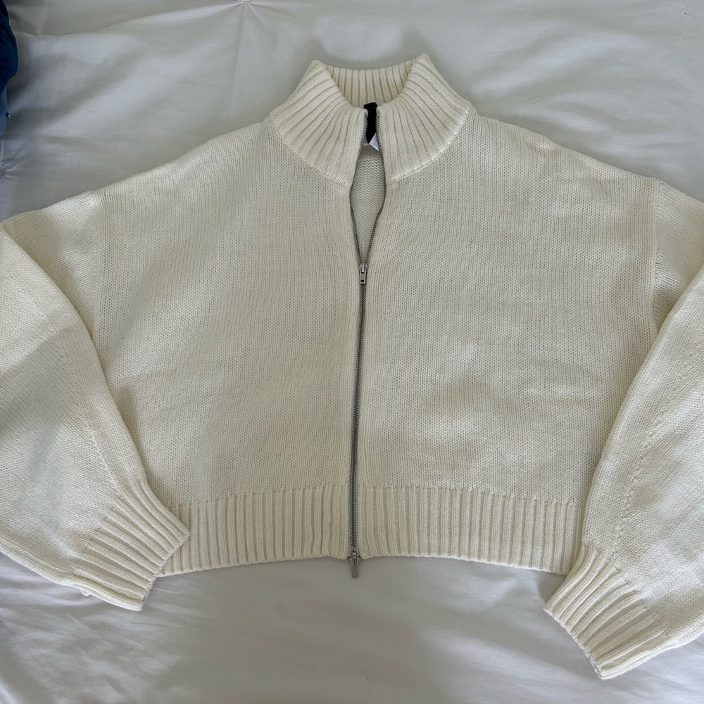 H&M Cropped Zip Up Sweater